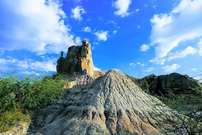 2-Day Private Tour to the Tatacoa Desert from Bogotá – Astronomy - Astronomy under Tatacoa’s open sky
