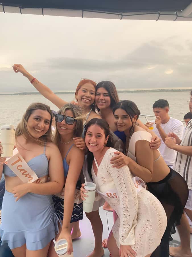2-hour tour in Cartagena Sunset View in party boat - Practical Tips for a Better Evening