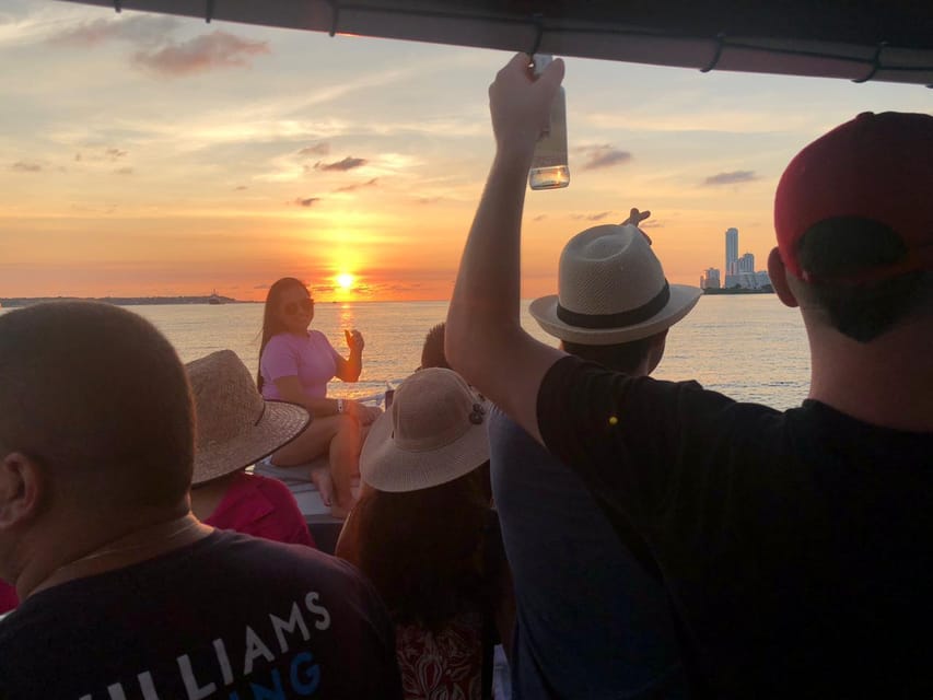 2-hour tour in Cartagena Sunset View in party boat - The Sunset Stop and Virgen del Carmen