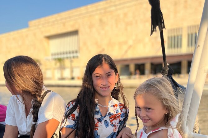 2 hrs Tour in Cartagena Bay with Sunset View - What the open bar includes, and what it does not