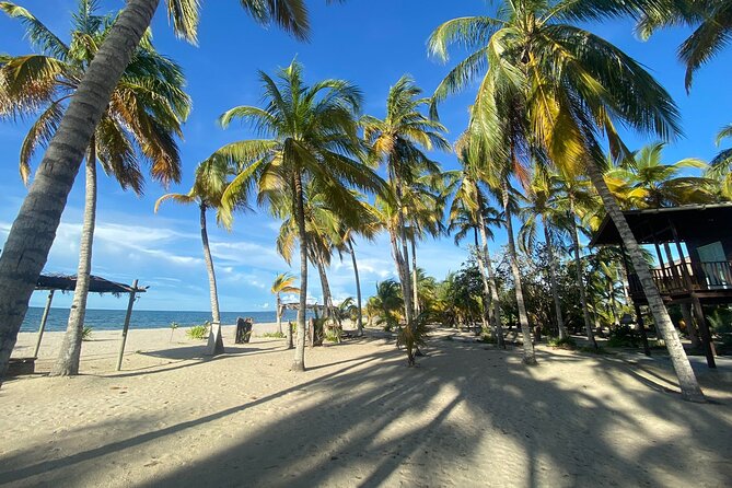 3 day private tour, crystal clear sea and islands near Cartagena - Two nights on a private beach near Rincón del Mar