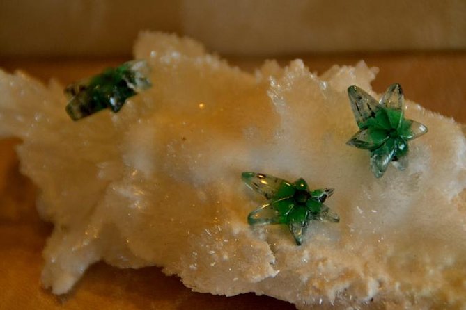 4-hour Comprehensive Private Emerald Tour in Bogota - Practical details that affect your day