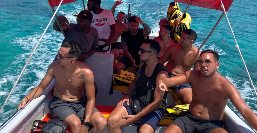 4 VIP Bahaire islands - From Cartagena’s Clock Tower to the Barú Bridge