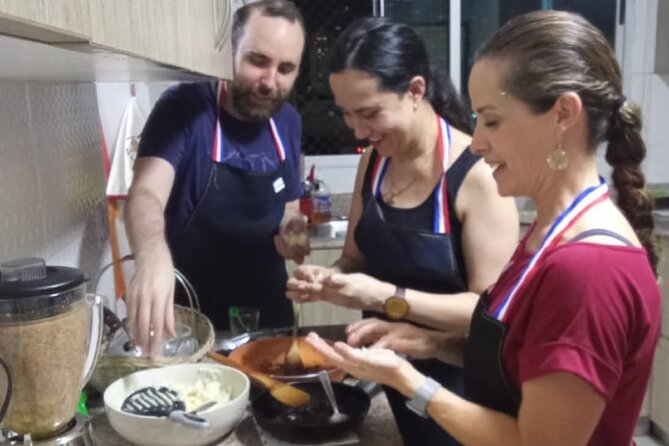 4h Cooking Class in Cartagena with 10 Recipes & Bottomless Drinks - Why this Cartagena cooking class feels different