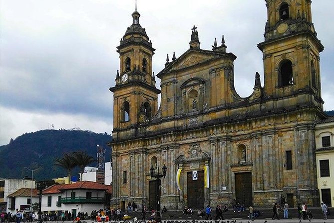 5 hour Bogotá City & Monserrate Hill Tour - Private transport and the five-hour rhythm