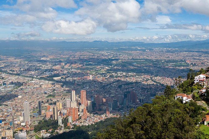 6-hour private city tour of Bogotá - Starting in Bogotá’s historic center