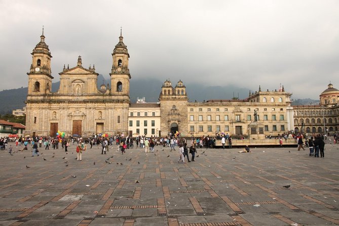 6-hour private city tour of Bogotá - Pickup, communication, and the main caution