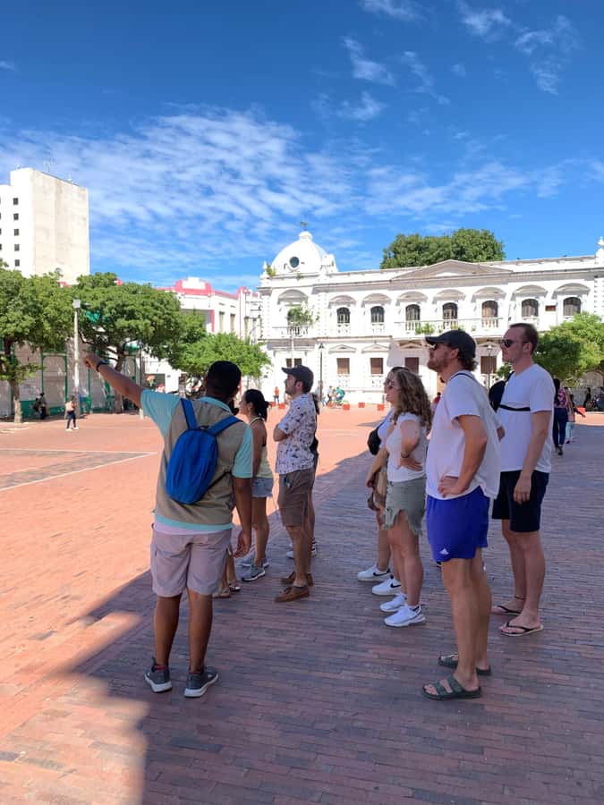 A Pearl In The Caribbean-walking tour in English - The Guide’s Style And English Ability