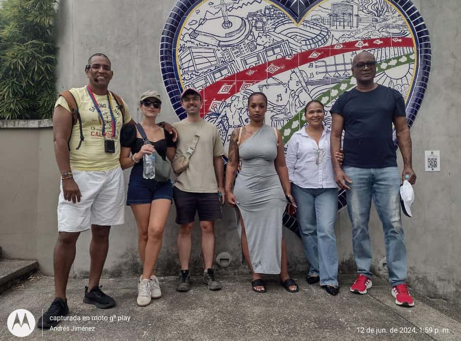 Afro Walking Tour. The colors of Cali. - Food, salsa, and the sound of Cali