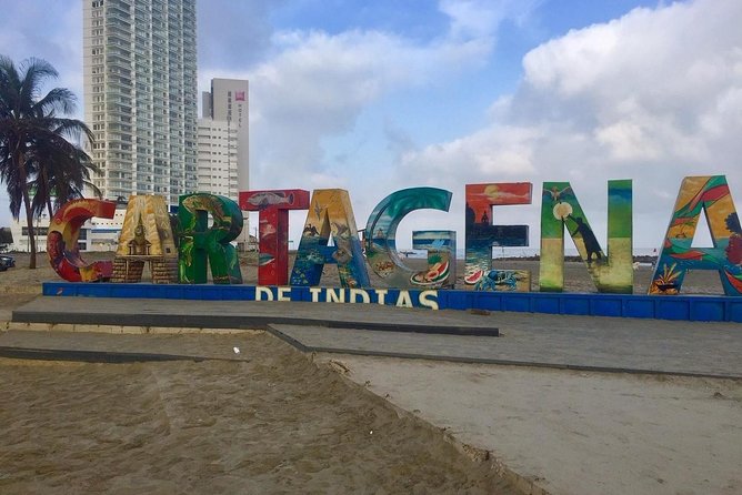 Airport Transfer Hotel - Who should book this Cartagena transfer?