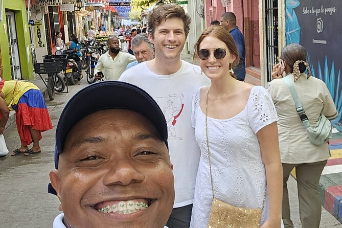 All-inclusive Private Tour in Cartagena - Getsemani: one hour among squares and street life