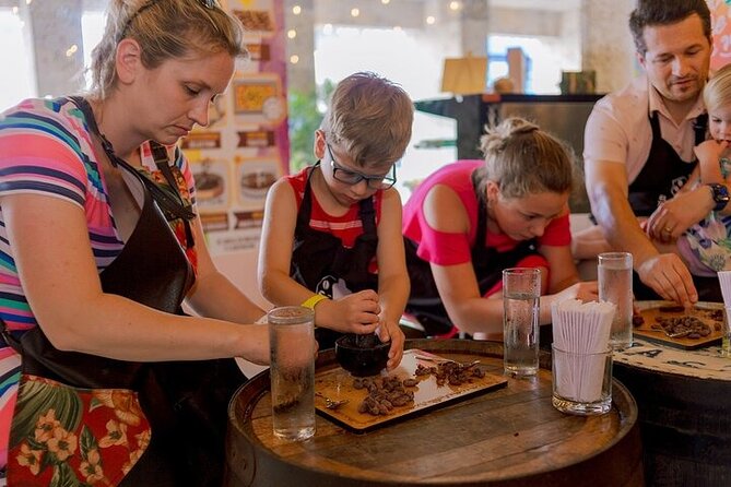 Amazing Colombian Chocolate and Cacao Workshop in Cartagena - Following cacao from roasting to separation