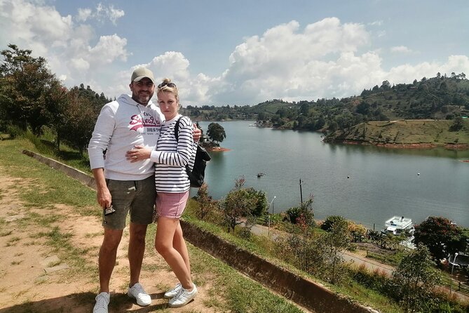 Amazing Private Guatape Tour + Boat Ride + Helicopter & Rock - The private transportation advantage