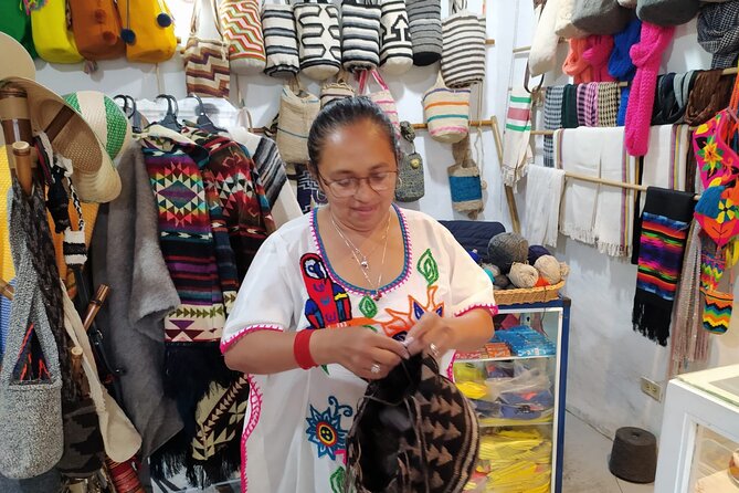 Ancestral Bag Workshop Bogotá Cultural Hands-On Tour - Designing your own miniature mochila