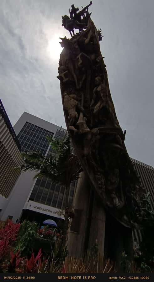 Anti tour Medellin - Coltejer, Junín, and the city of progress