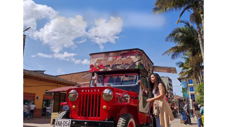 Antioquia’s Villages: El Retiro, La Ceja, and More - El Retiro: wood shops and old-fashioned streets