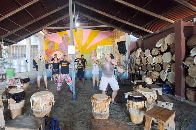 Artisanal Canoe Tour in the Mangrove with Afro-Caribbean Dance - Eating by the sea after the morning activities