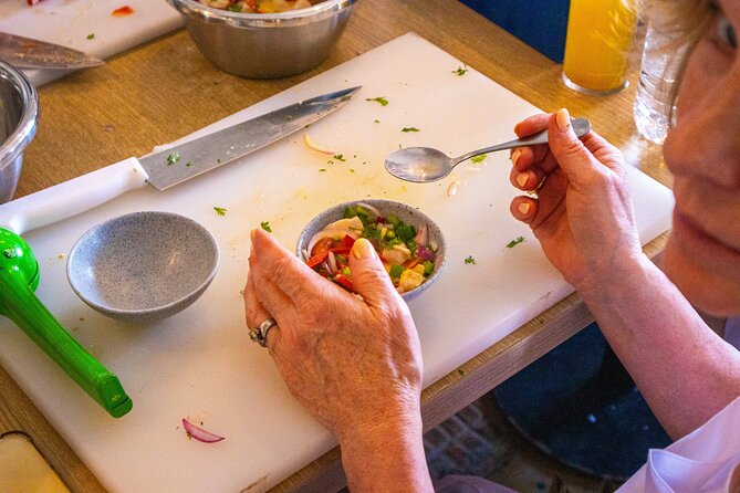 Artisanal Ceviche Class in Cartagena - A refreshing welcome before the cooking begins