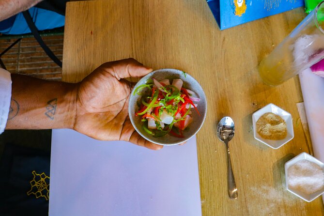 Artisanal Ceviche Class in Cartagena - Learning with Alejandra