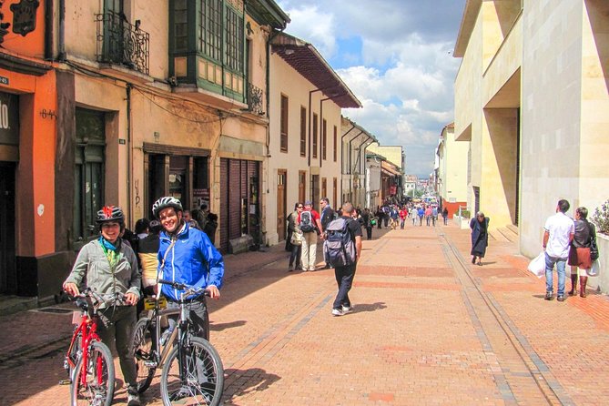 Best Bogota Bike Tour - Local Guides - Nice Bikes - Street art and places beyond the usual route