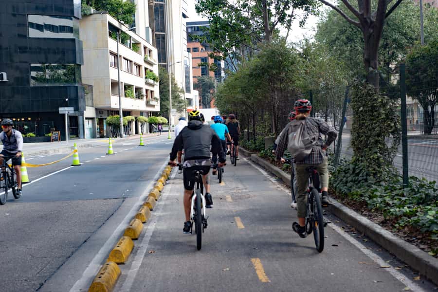 BIKE TOUR IN THE NORTH OF BOGOTÁ - Teusaquillo, Carrera Séptima, and the ride back