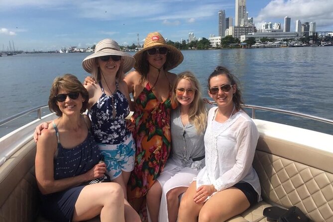 Boat Rental In Cartagena For 8 People - Why a private boat makes sense in Cartagena