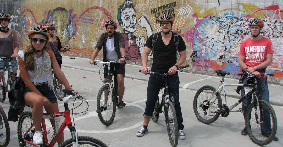 Bogota: Bicycle City Tour - Coffee, local flavor, and a slower pause