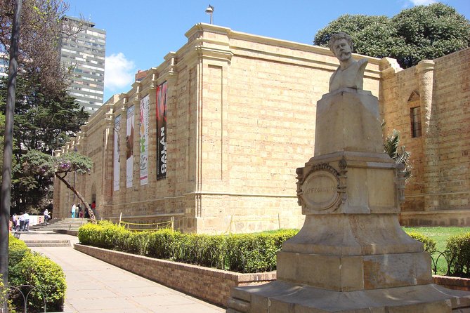 Bogotá City Tour: Hidden City - Private transport, guide service, and timing