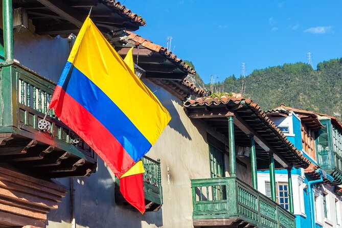 Bogota city tour private, flexible and exclusive, up to 6 travelers - Bolívar Square puts the city’s story on one stage