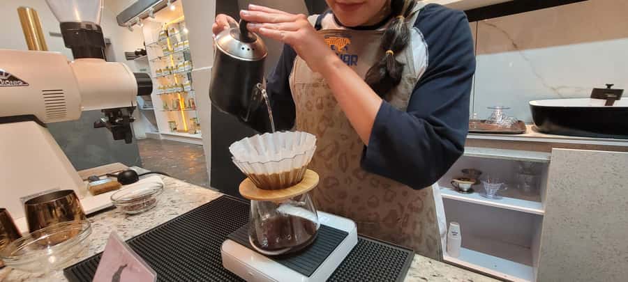 Bogota: Coffee Tasting, Roasting, Filtration & Espresso Tour - What the four 5-star ratings tell you
