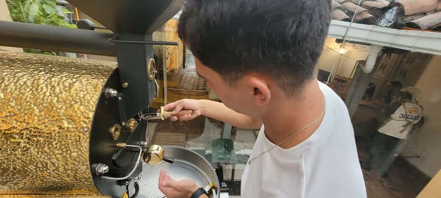 Bogota: Coffee Tasting, Roasting, Filtration & Espresso Tour - Who will enjoy this coffee experience?