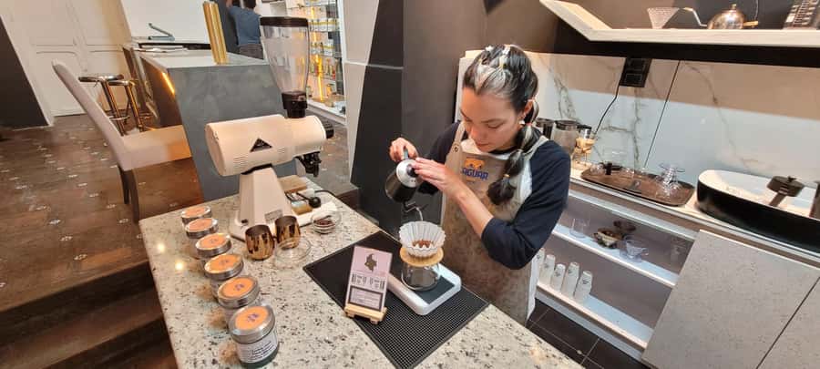 Bogota: Coffee Tasting, Roasting, Filtration & Espresso Tour - Getting more from the 150 minutes