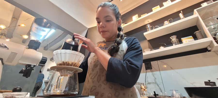 Bogota: Coffee Tour, Filtration and Espresso Experience - Finding Jaguar Coffee House near Chorro de Quevedo