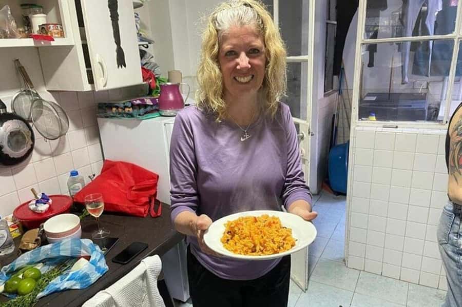 Bogotá: Colombian Cooking Class with Market Visit - Timing, language, and physical access