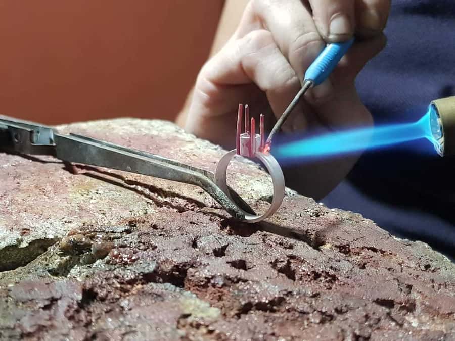 Bogota: Colombian Emerald Ring Workshop - Inside the Working Jewelry Studio