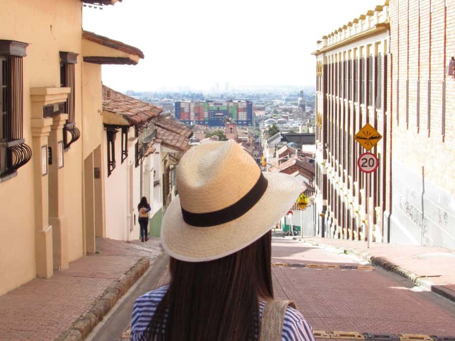 Bogotá: Express Tour with Private Guide and Transportation - Botero Museum: oversized figures and Colombian humor