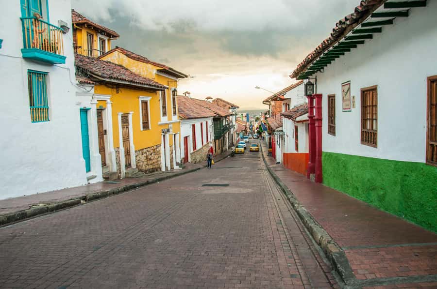 Bogotá: Grand City Tour with Monserrate, Usaquén and Lunch - Who should book this Bogotá day?