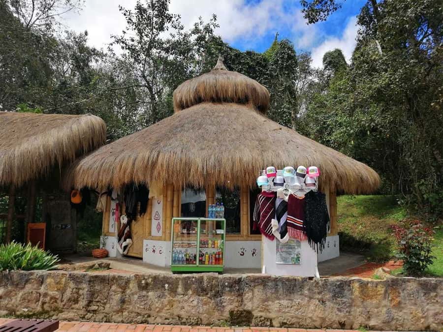 Bogota: Guatavita and Salt Cathedral Daily Group Tour - What the Bogotá-to-Guatavita ride adds