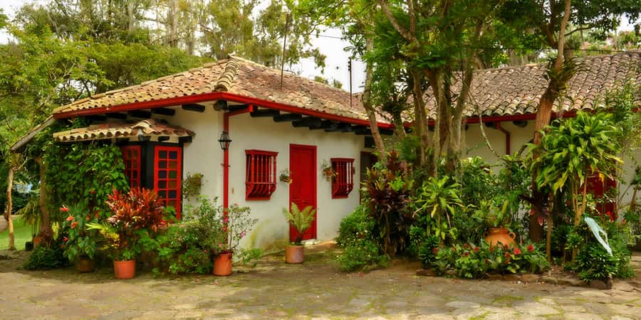 Bogotá: Guided Coffee Tour with Lunch, and Pickup & Drop-Off - Arrival at Hacienda Coloma