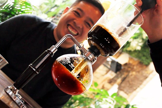 Bogota Kickstart Tour: Candelaria + Cacao & Coffee Experience •4h - Why this four-hour Bogotá walk works so well