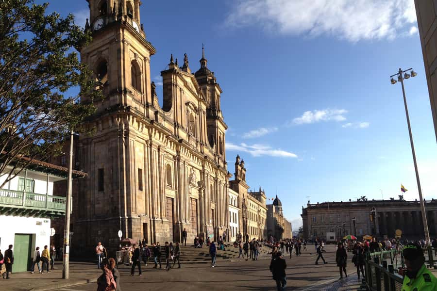 Bogotá Layover Tour: Private, Flexible City Highlights Tour - Meeting your guide after an international arrival