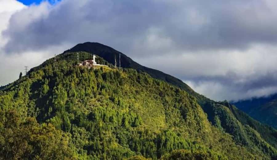 BOGOTA: Magical Ascent Walk to the Monserrate Viewpoint, Forgiveness of Sins - How the five-hour schedule feels