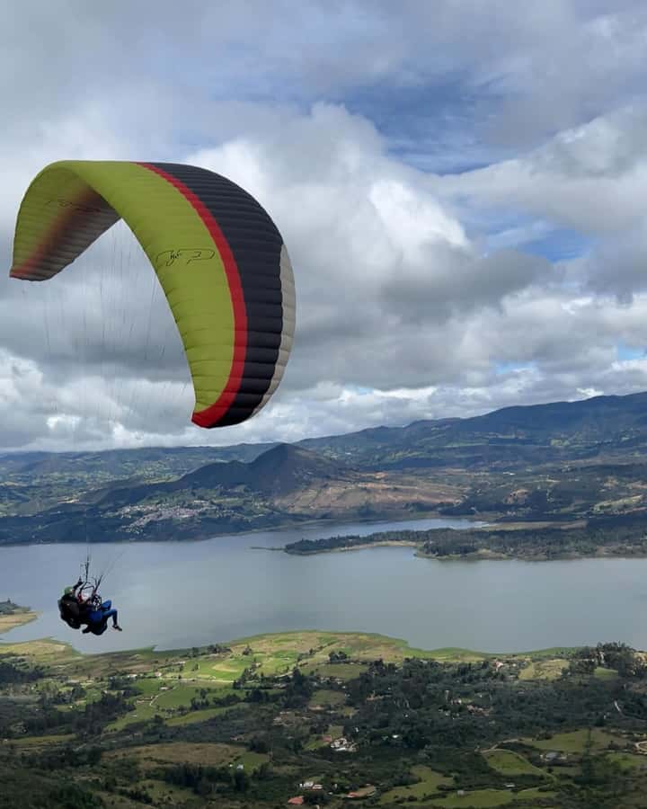 Bogota: Paragliding activity in La Calera with transfers - From Bogota Into The Mountain Country