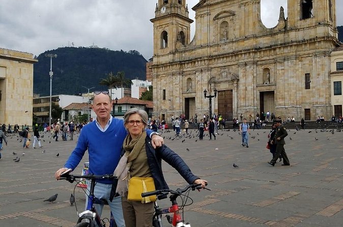 Bogotá Private Bike Tour (5. Hrs.) - Sunday on Carrera Séptima and the Ciclovía experience