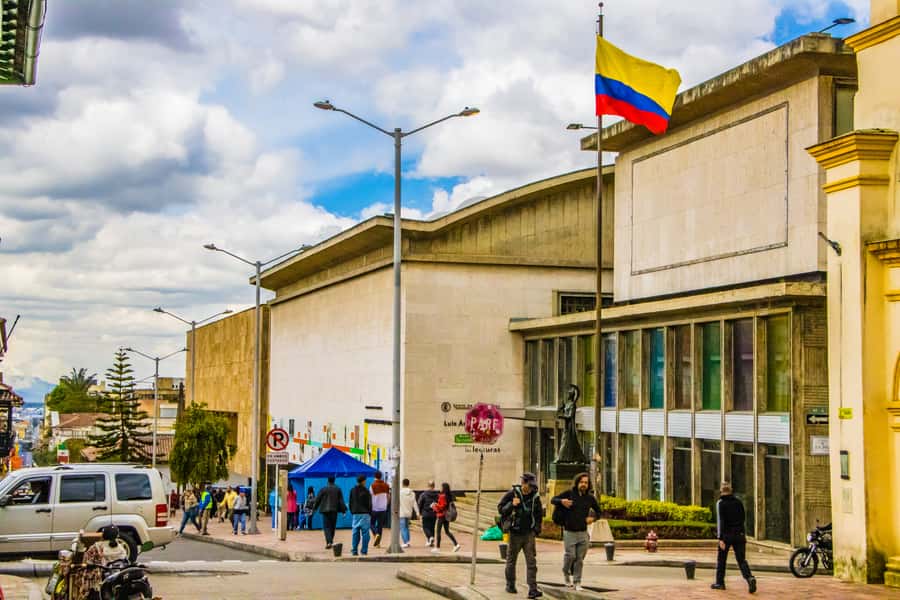 Bogotá: Private Candelaria Walking Tour with Gold Museum - Why this private walk works well in Bogotá