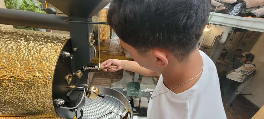 Bogota: Roasting Experience Tour with Exotic Coffee - Starting With Exotic Colombian Coffee