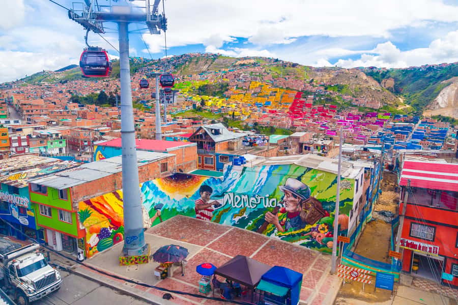 Bogotá´s Barrios: El Paraíso Favela Tour with Cable Car - Starting at the Gold Museum or With Hotel Pickup