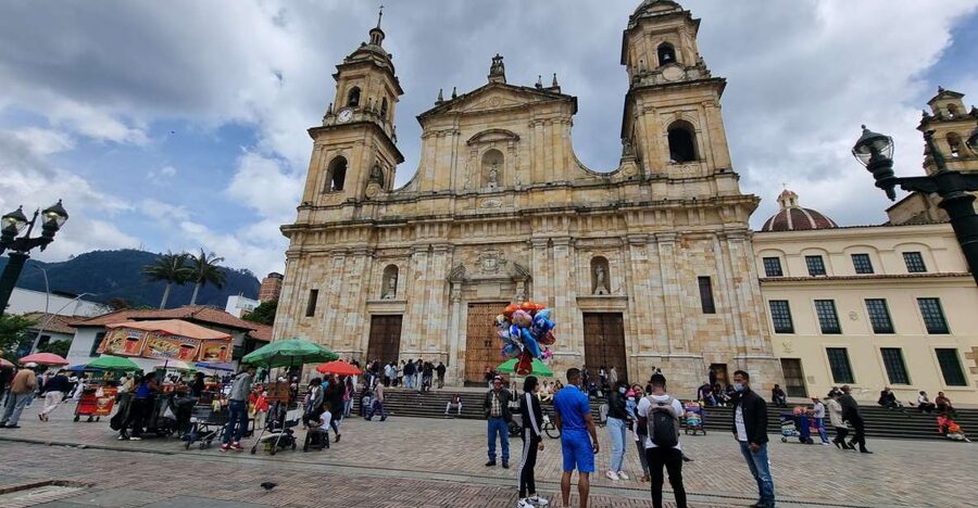 Bogota's Historic Center and Monserrate in one day - Craft shops and Colombia’s emerald trade