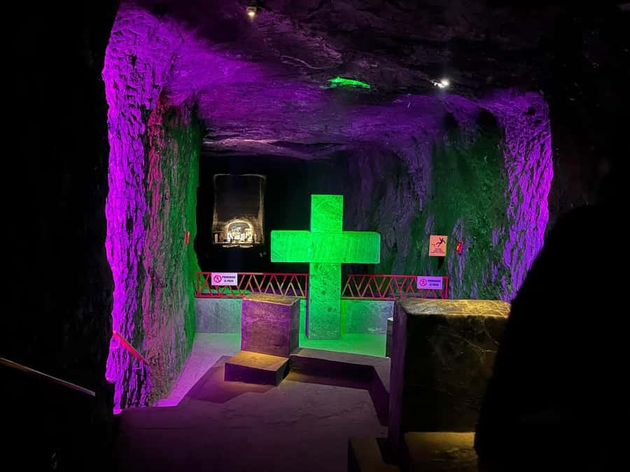 Bogota: Salt Cathedral of Zipaquira Private daily Trip - Entering the underground Salt Cathedral