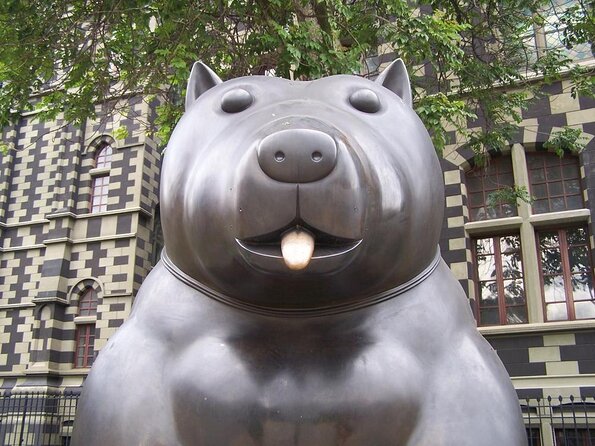 Bogotá Tour: Monserrate, Food, City Walk & Botero Museum - A full Bogotá introduction in six to seven hours
